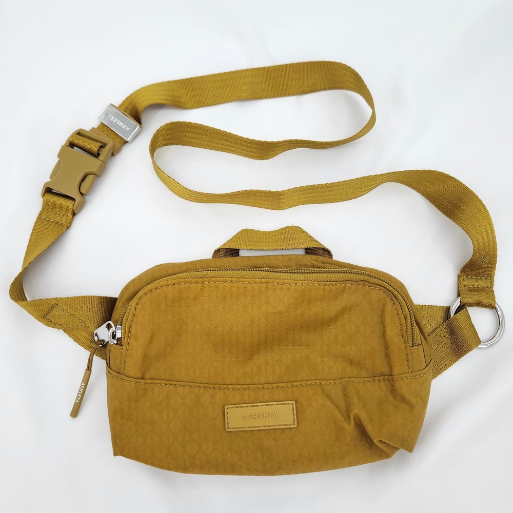 Athleta‎ Excursion Crossbody Bag Yellow Ripstop Travel Hike Gorpcore Fanny Pack